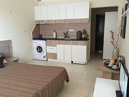 Beach Aparthotel Salt Lake