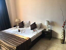 Beach Aparthotel Salt Lake