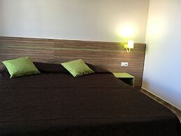 Beach Aparthotel Salt Lake