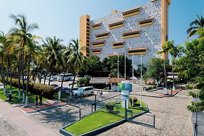 Holiday Inn Resort Ixtapa All-Inclusive by IHG