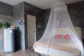 Ban Rim Nam Riverside Resort