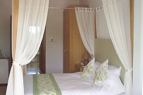 Ban Rim Nam Riverside Resort