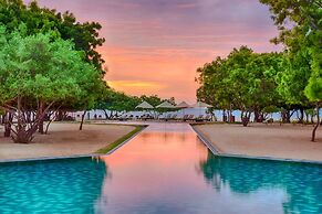 Sunrise Pasikuda