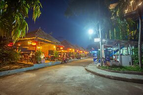 My Tra Riverside Hotel