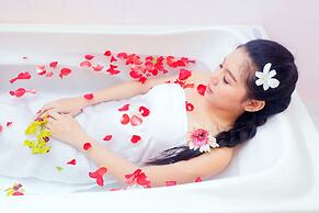 My Tra Riverside Hotel