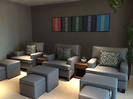 Fullon Hotel Taoyuan Airport Access MRT A8