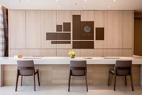 Fullon Hotel Taoyuan Airport Access MRT A8