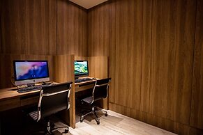 Fullon Hotel Taoyuan Airport Access MRT A8