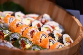 Fullon Hotel Taoyuan Airport Access MRT A8