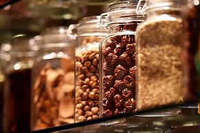 Fullon Hotel Taoyuan Airport Access MRT A8