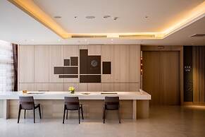 Fullon Hotel Taoyuan Airport Access MRT A8