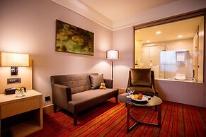 Fullon Hotel Taoyuan Airport Access MRT A8