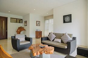 Chamomile Hill View 6BR Villa with a Private Pool