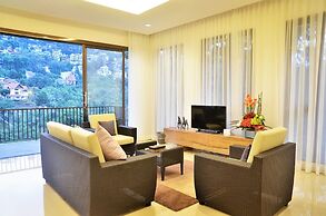 Chamomile Hill View 6BR Villa with a Private Pool