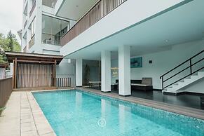 Chamomile Hill View 6BR Villa with a Private Pool