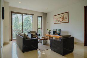 Chamomile Hill View 6BR Villa with a Private Pool