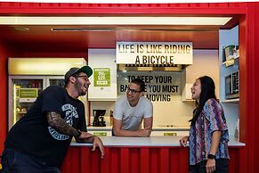 Sant Jordi Hostels Gracia