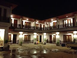 Chalouvanh Hotel