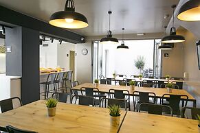 Sant Jordi Hostels Rock Palace