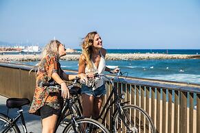 Sant Jordi Hostels Rock Palace