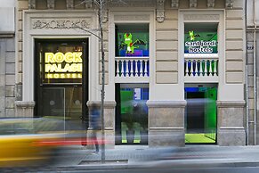 Sant Jordi Hostels Rock Palace