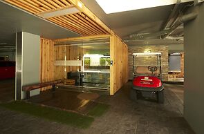 Qube Suites Sukhumvit