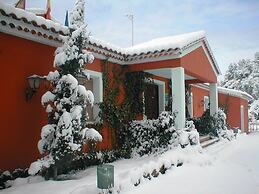 Hospedium Hotel Val de Pinares