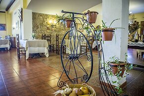 Hospedium Hotel Val de Pinares