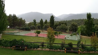 Hospedium Hotel Val de Pinares