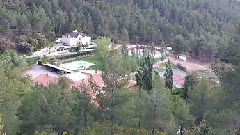 Hospedium Hotel Val de Pinares