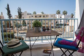 Paphos Love Hut Apartment