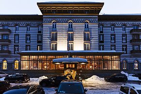 Maloja Palace Apartments