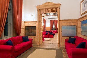 Maloja Palace Apartments