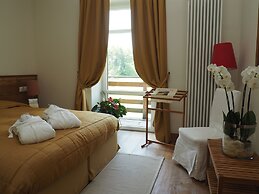 Maloja Palace Apartments