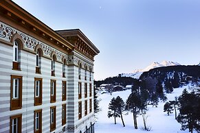 Maloja Palace Apartments