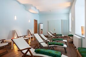 Maloja Palace Apartments