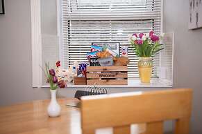 Milton House Studio Apartment Suites
