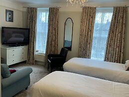 Milton House Studio Apartment Suites