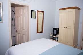 Milton House Studio Apartment Suites
