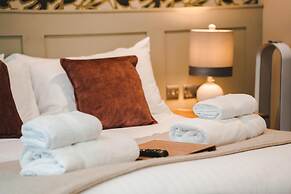 Harper's Steakhouse with Rooms, Southampton Swanwick Marina