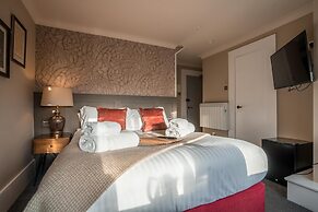 Harper's Steakhouse with Rooms, Southampton Swanwick Marina