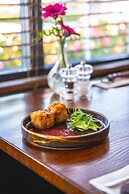 Harper's Steakhouse with Rooms, Southampton Swanwick Marina