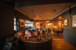 Harper's Steakhouse with Rooms, Southampton Swanwick Marina