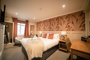 Harper's Steakhouse with Rooms, Southampton Swanwick Marina