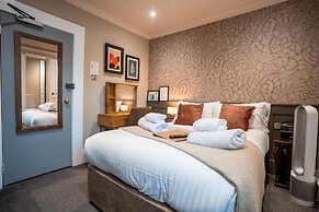 Harper's Steakhouse with Rooms, Southampton Swanwick Marina