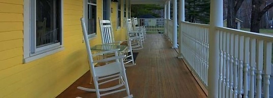 RiverWood Inn