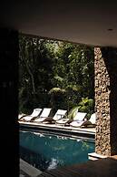 Kalango Hotel Boutique