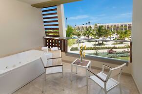 Dreams Onyx Resort & Spa All Inclusive