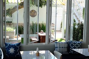 Baan Iyara Boutique City Hotel