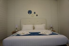 Baan Iyara Boutique City Hotel